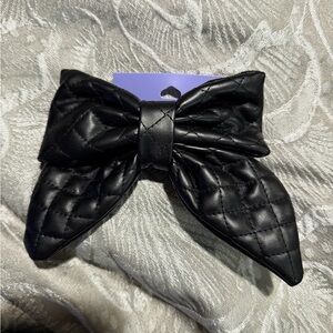 Claire's Black Quilted Bow Hair Clip